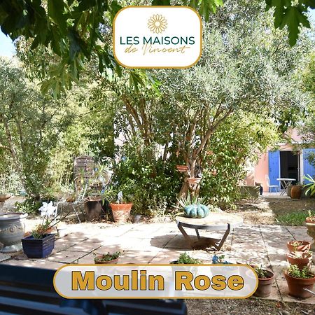 Moulin Rose, Parking - Jardin Lejlighed Arles Eksteriør billede